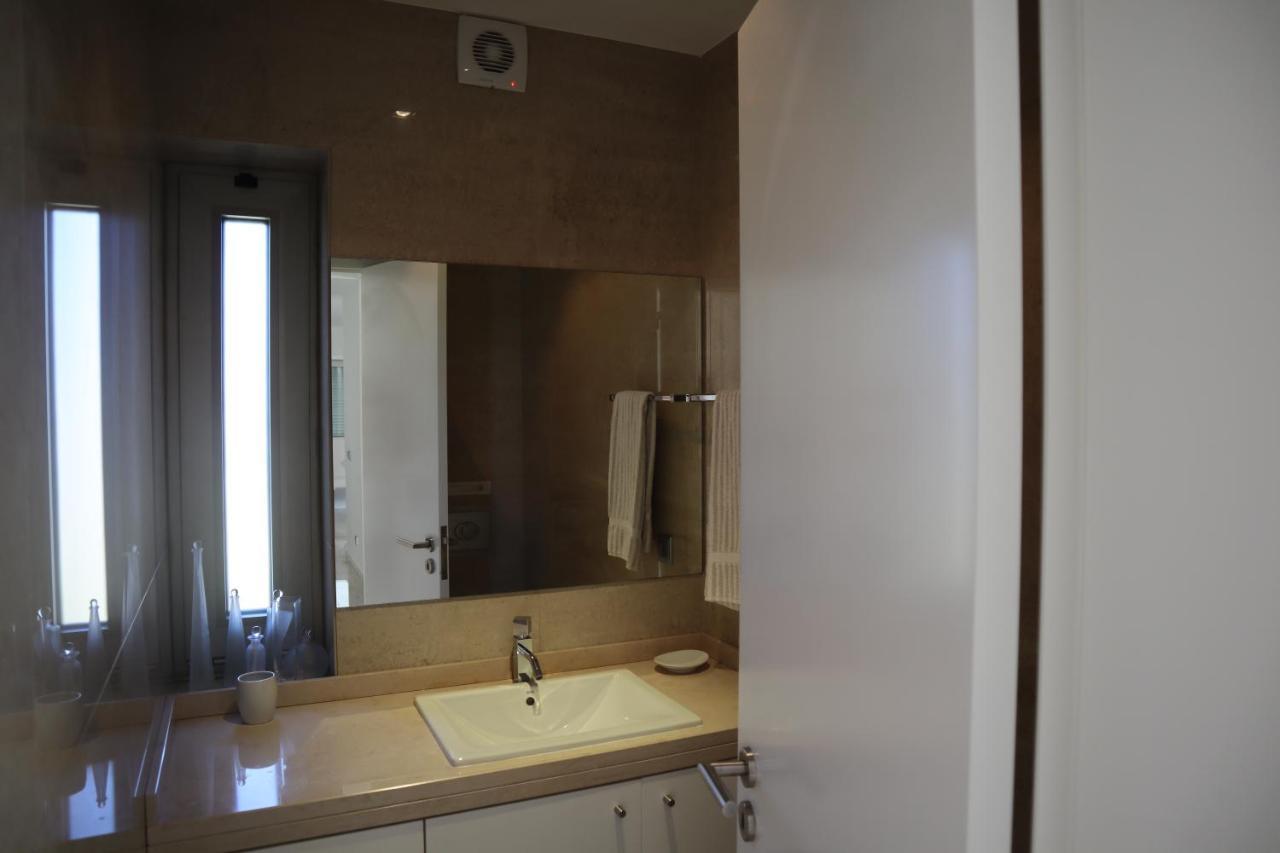 Villa Dos Salgados, 5Bdr, Beach Front, Near Salgados Golf Club Гия Экстерьер фото
