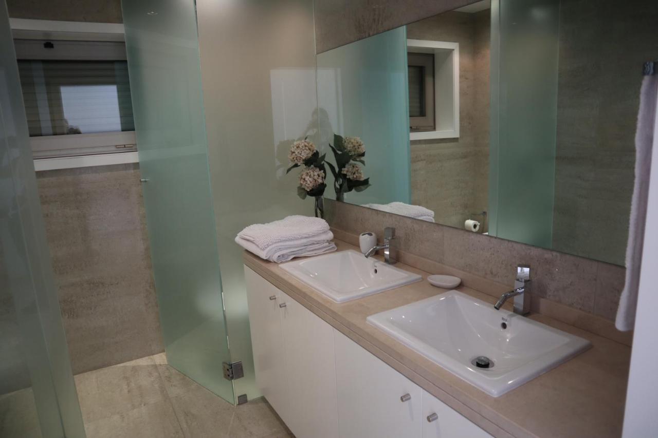 Villa Dos Salgados, 5Bdr, Beach Front, Near Salgados Golf Club Гия Экстерьер фото